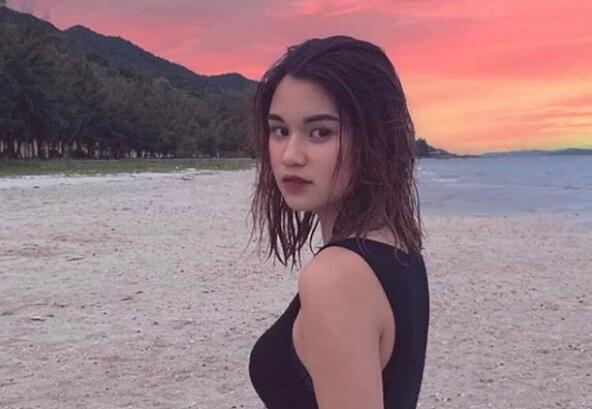 冯提莫回应签约