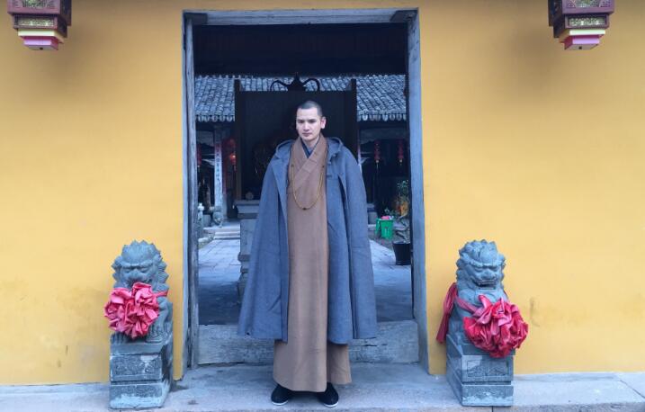 释明心出家前的照片遭扒