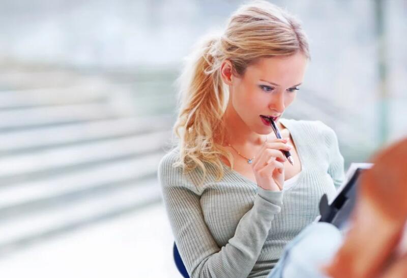 英国女王侍从新冠病毒检测阳性