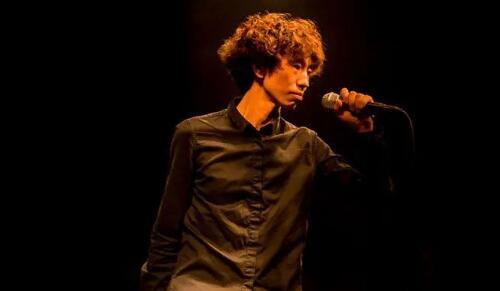 歌手庞麦郎精神分裂