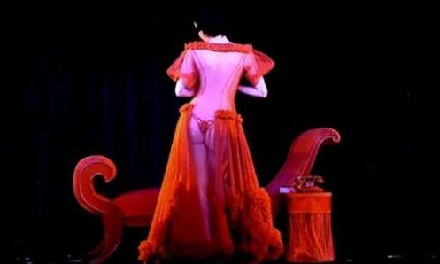 世界首席脱衣舞娘冯蒂丝