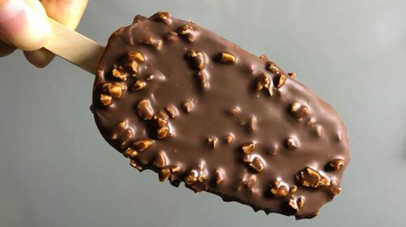 梦龙雪糕被质疑中外用料不同