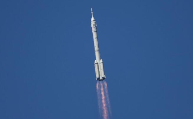 神舟十二号返回舱成功着陆