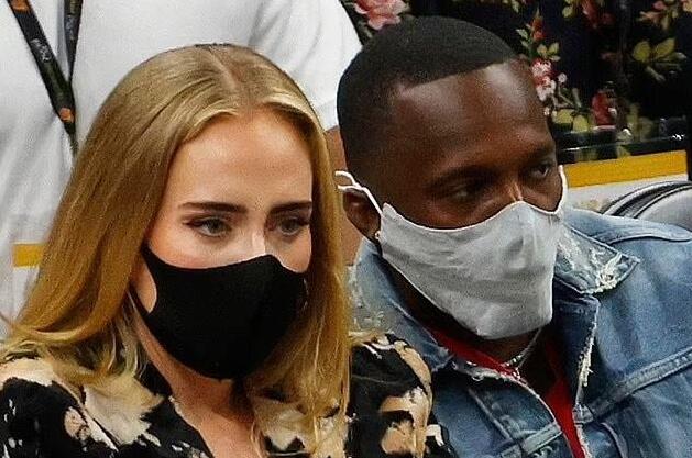 阿黛尔与黑人富豪晒照官宣新恋情