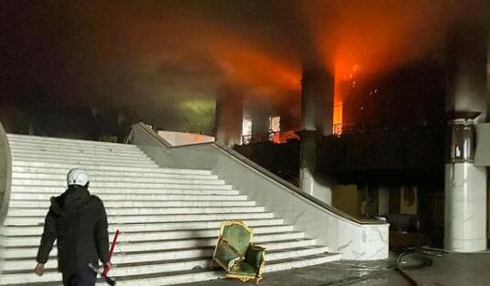 阿拉木图市长骚乱中险遭刺杀