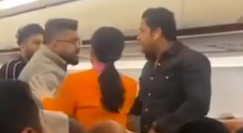 泰国曼谷飞印度航班上演群殴