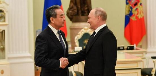 俄罗斯总统普京会见王毅