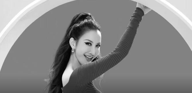 歌手李玟轻生去世