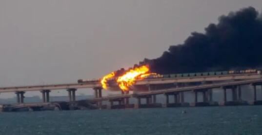 乌方承认对克里米亚大桥实施袭击