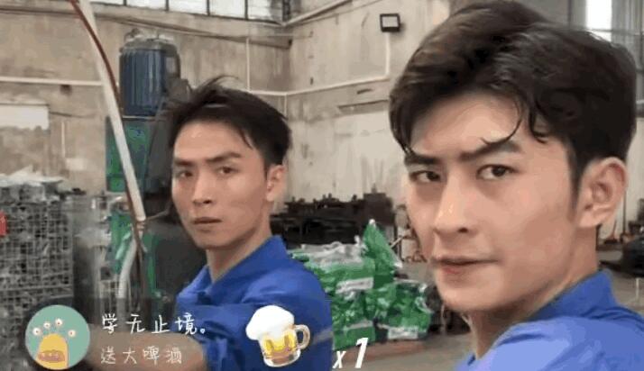 小伙酷似张翰工厂打螺丝假动作不断