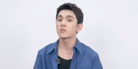 哭着道歉的李佳琦真的年入18亿?