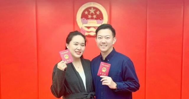 中国网球名将朱琳官宣结婚