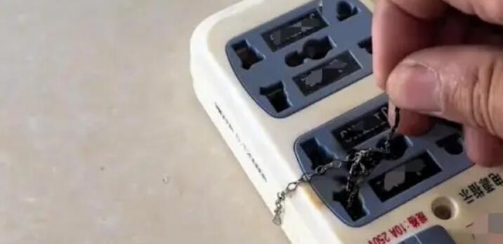 男子因一个热水器救了一栋楼