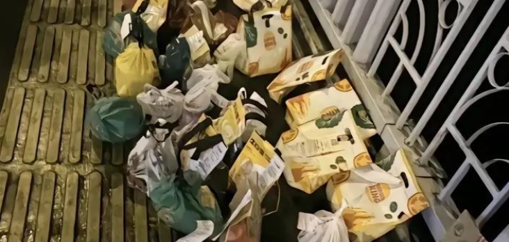 多家品牌就胖猫事件道歉