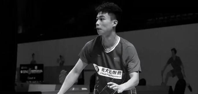 张志杰晕倒教练上前查看疑被阻止