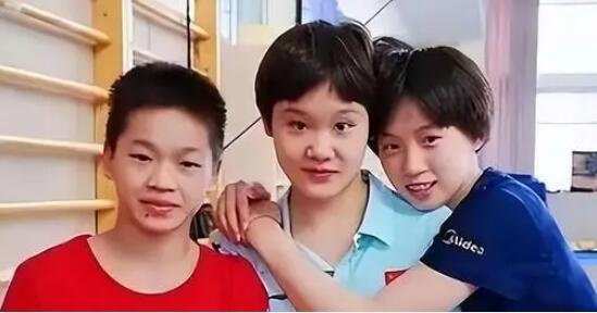 哥哥姐姐到北京送全红婵出征巴黎