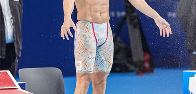 荷兰队泳裤引热议