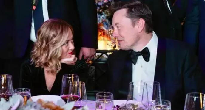 马斯克否认与意大利女总理恋爱