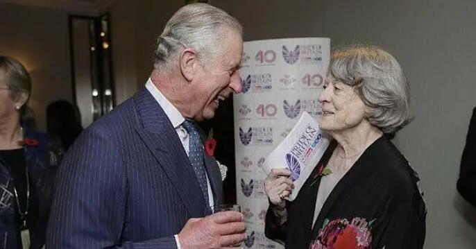 英国国王首相悼念玛吉史密斯