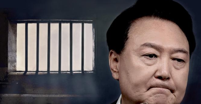 尹锡悦换上囚服