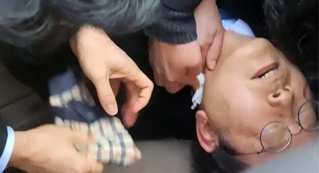 李在明遇袭现场曝光